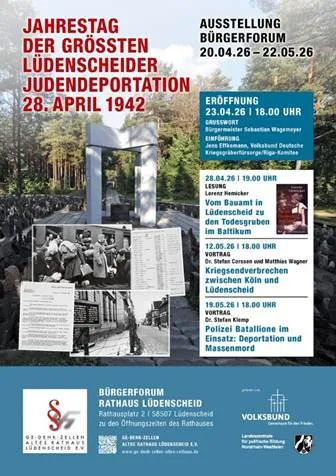 Plakat zur Ausstellung „Jahrrestag der größten Lüdendeportation“ mit Informationen zu Vorträgen und einer Lesung vom 28. April 1942 bis 22. Mai 2026. Im Hintergrund ist ein Denkmal zu sehen und historische Fotos von Deportationen.